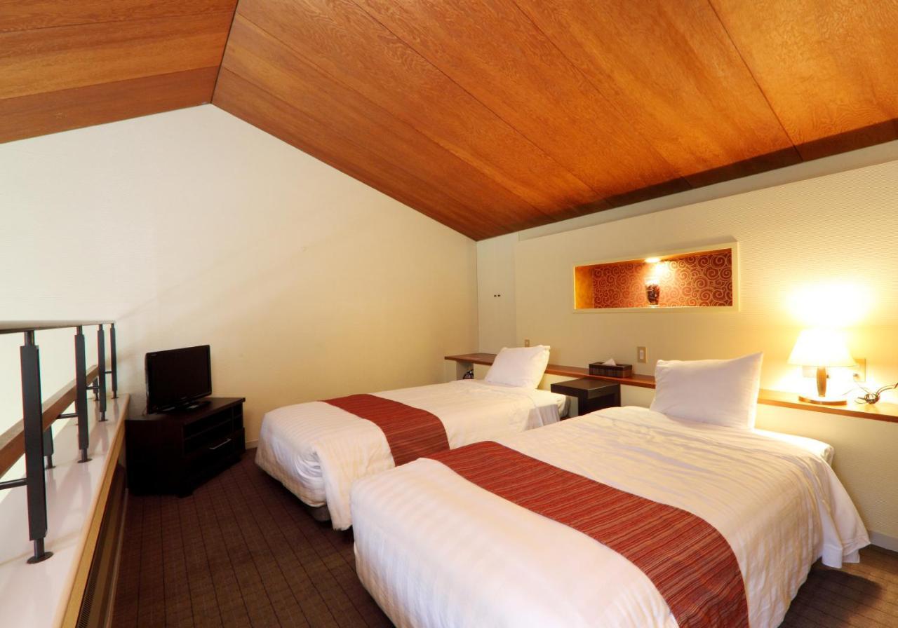 富士祥栄会館 Hotel Oyama  Bagian luar foto