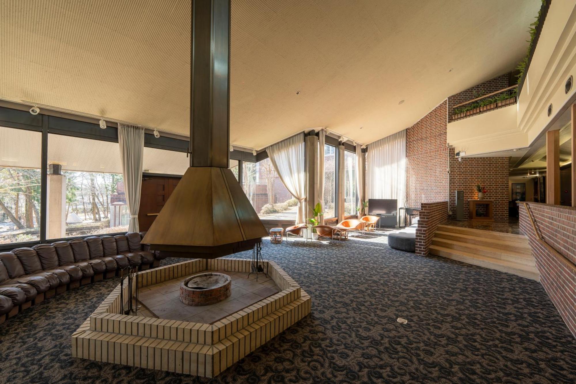 富士祥栄会館 Hotel Oyama  Bagian luar foto